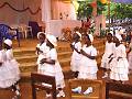 0186 Dans ter ere van priesterwijding Mahagi